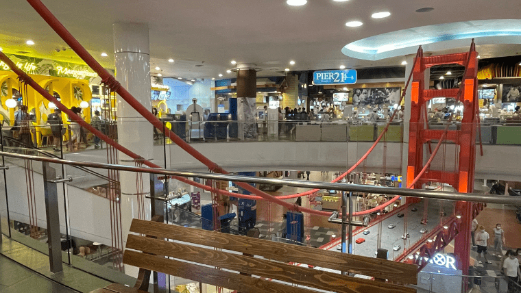ターミナル２１の店内の画像